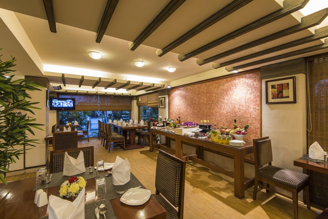 Hotel Park Central Koregaon Park Pune Exterior foto