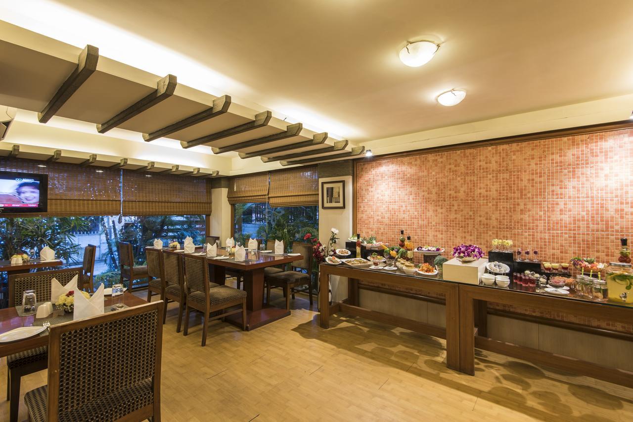 Hotel Park Central Koregaon Park Pune Exterior foto