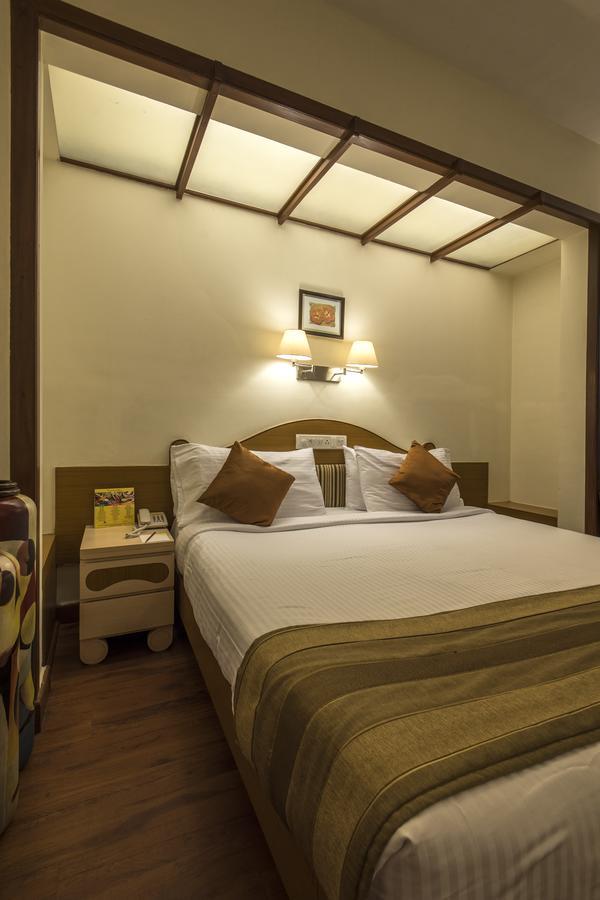 Hotel Park Central Koregaon Park Pune Exterior foto