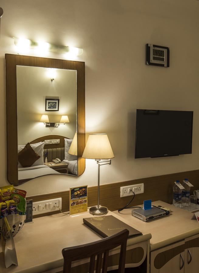 Hotel Park Central Koregaon Park Pune Exterior foto