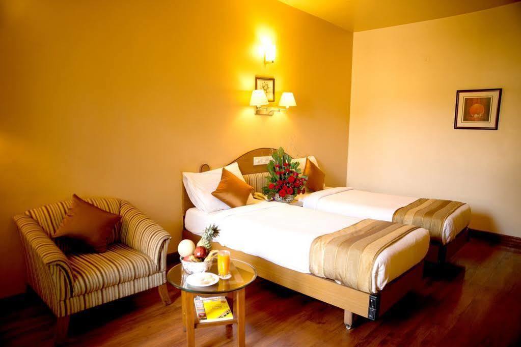 Hotel Park Central Koregaon Park Pune Exterior foto