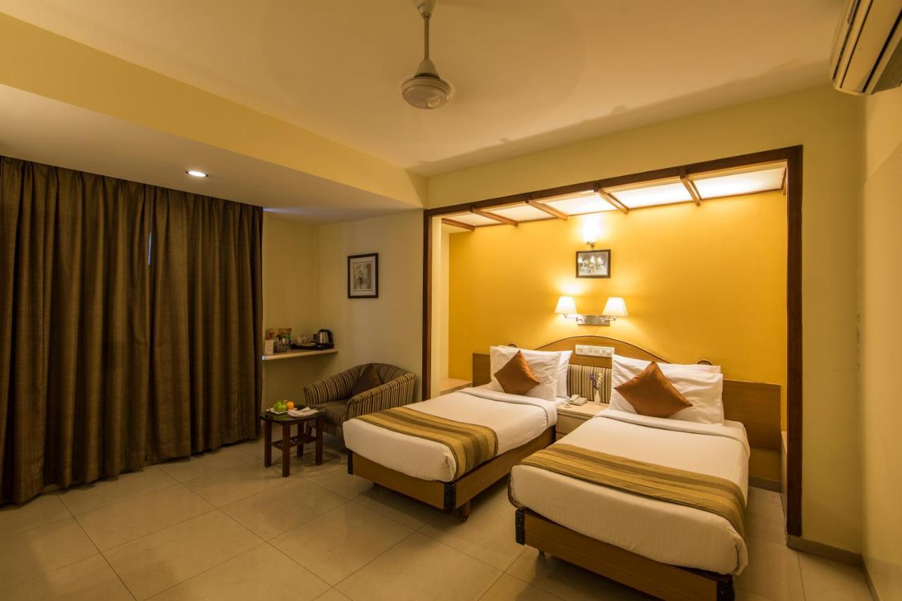 Hotel Park Central Koregaon Park Pune Exterior foto